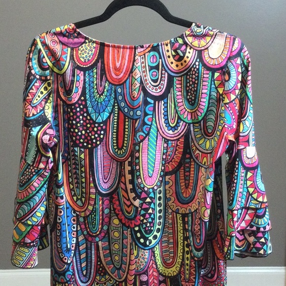 S Multi-colored whimsical dress with 3 tiered bell sleeves - Picture 6 of 14